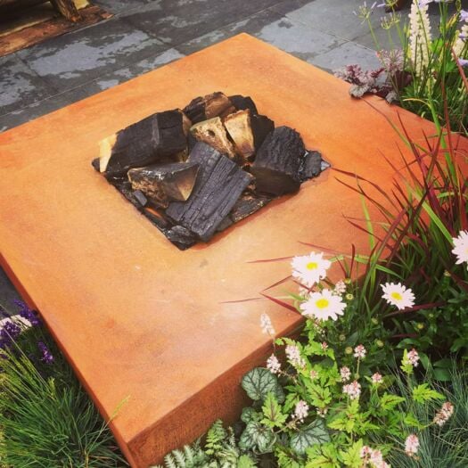 Adezz _ Corten Steel - Fire Table Square