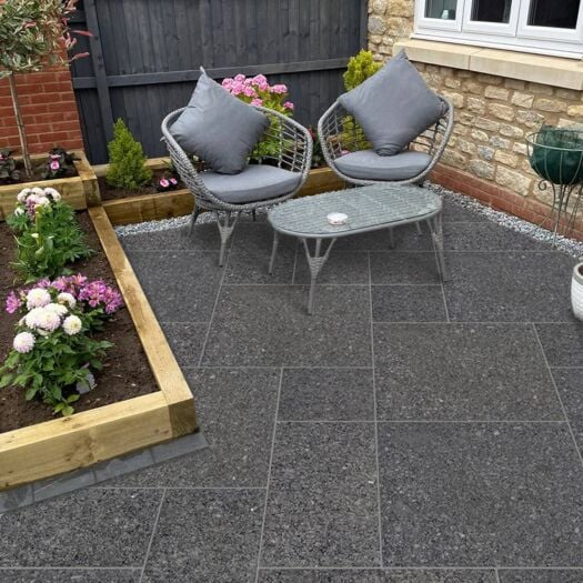 Paving Superstore _ Flamed Granite 'Ideal Range' Ash Black - PAVING SLABS