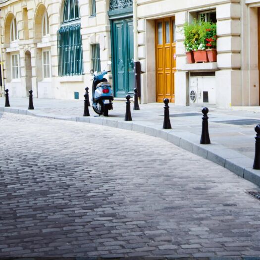 Natural Paving _ Riven Sandstone 'European Cobbles' Promenade - SETTS
