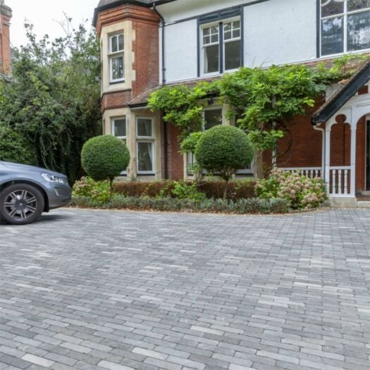 Marshalls Paving _ Limestone 'Farnley' Silver Blue Multi - SETTS