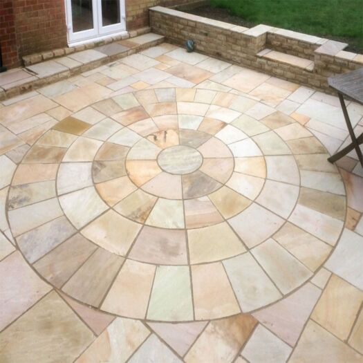 Paving Superstore _ Riven Sandstone 'Select Range' Fossil Buff - PAVING CIRCLE FEATURE KITS