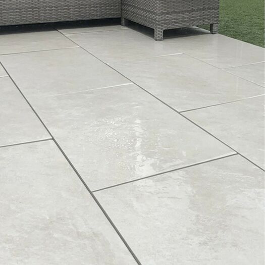 Paving Superstore _ Porcelain 'Fusion' Crystal White - PAVING SLABS