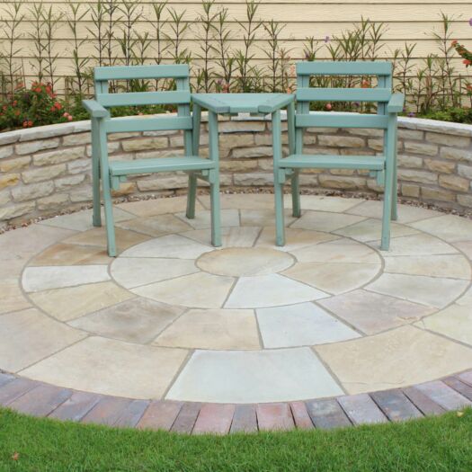 Natural Paving _ Riven Sandstone 'Classicstone' Golden Fossil - PAVING CIRCLE FEATURE KITS