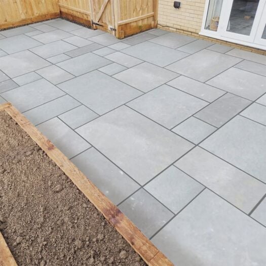 Paving Superstore _ Riven Limestone 'Ideal Range' Grey Limestone - PAVING SLABS