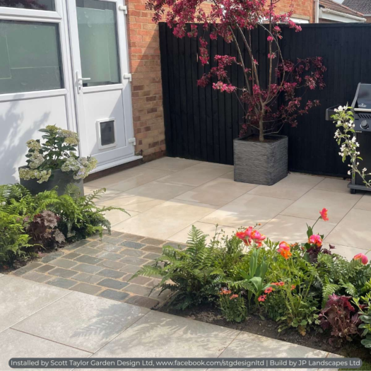 London Stone _ Tumbled Sandstone Kandla Grey - SETTS
