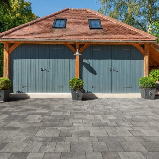 Stonemarket Paving _ Concrete 'Medley Driveway' Frost Grey Coarse - BLOCK PAVING