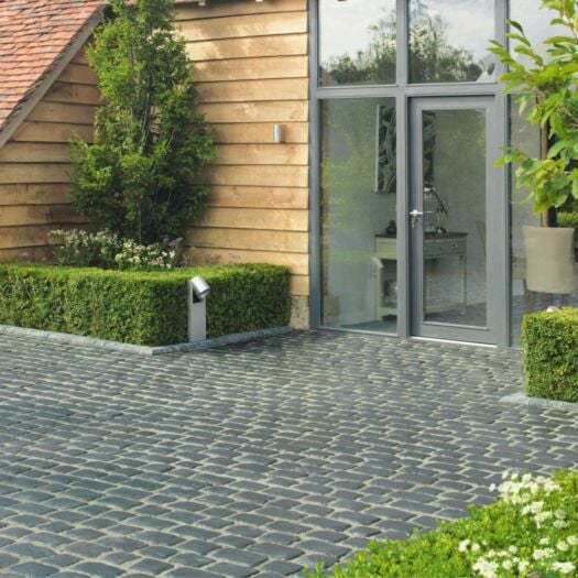 Stonemarket Paving _ Concrete 'Millstone' Vienna - SETTS