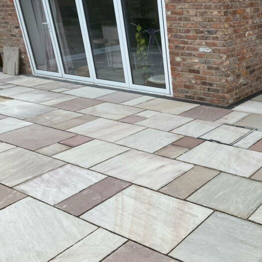 Paving Superstore _ Riven Sandstone 'Select Range' Rippon Rose - PAVING SLABS