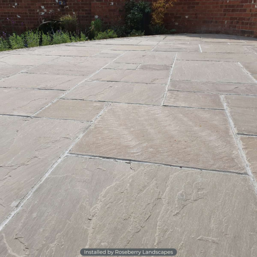 London Stone _ Tumbled Sandstone Raj Green - PAVING SLABS