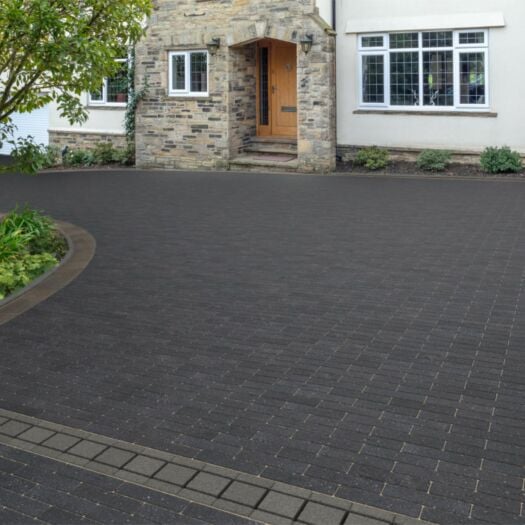 Marshalls Paving _ Concrete 'Savanna Linear' Charcoal - BLOCK PAVING