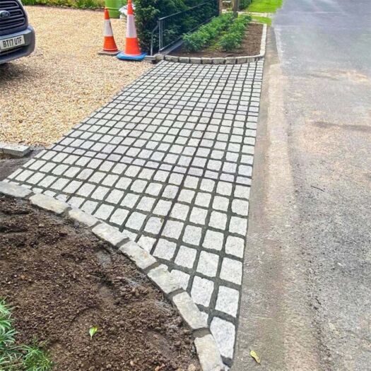 Paving Superstore _ Granite 'Ideal Range' Silver Grey - SETTS