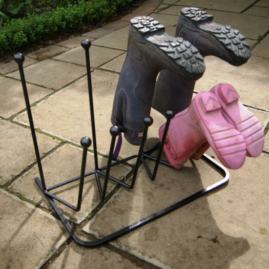 Poppyforge _ Family - Boot Stand