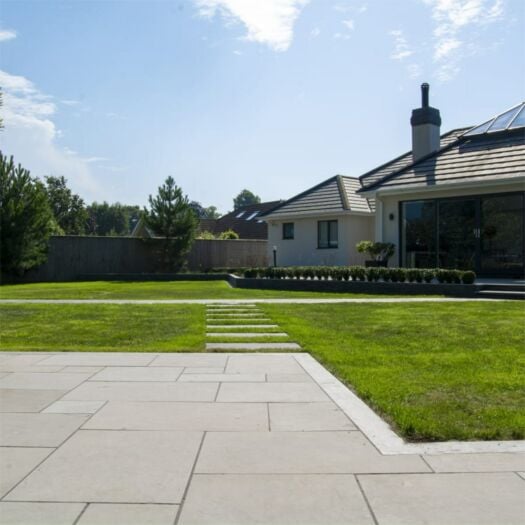 Marshalls Paving _ Sawn & Sandblasted Sandstone 'Towngate' Grey Multi - PAVING SLABS