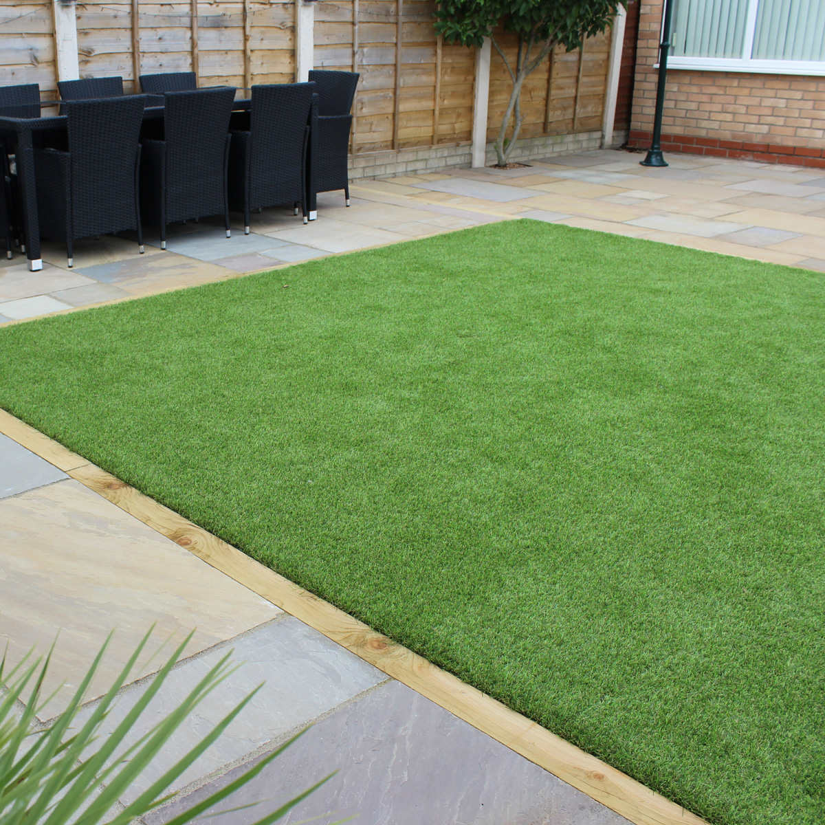 Luxigraze _ Artificial Grass - 20 Premium