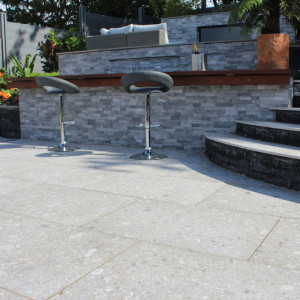 eve_rok_grey_ebony_cobbles_carbon_black_walling